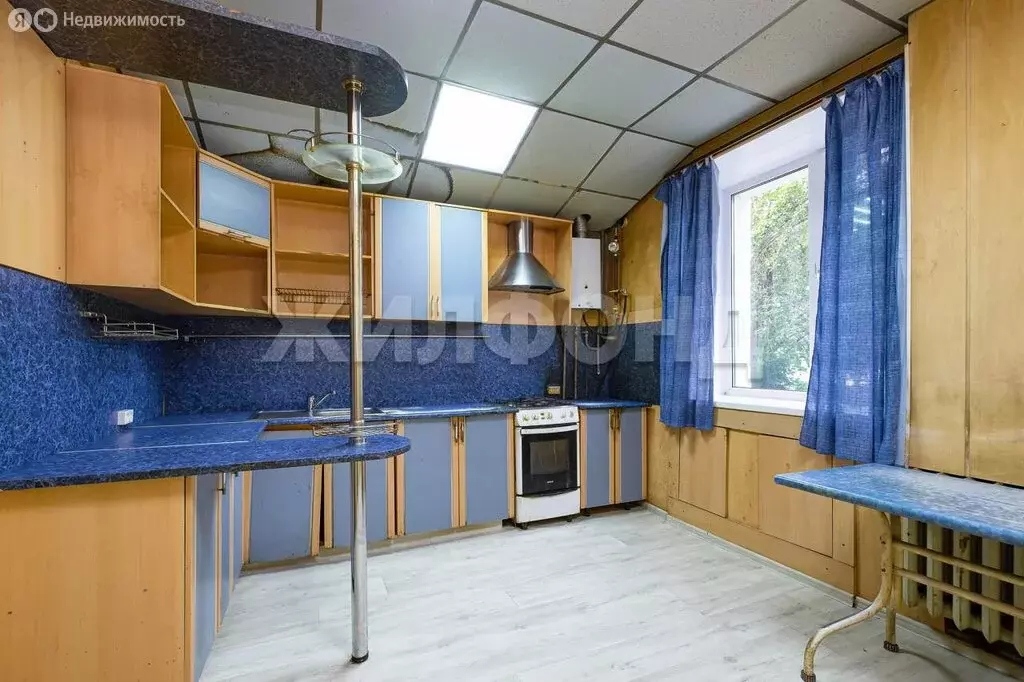 3-комнатная квартира: Новосибирск, улица Аэропорт, 20 (81.1 м) - Фото 1
