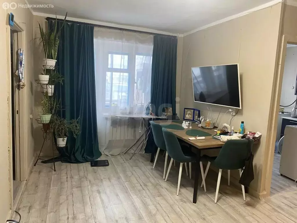 3-комнатная квартира: Горно-Алтайск, Коммунистический проспект, 49 ... - Фото 1