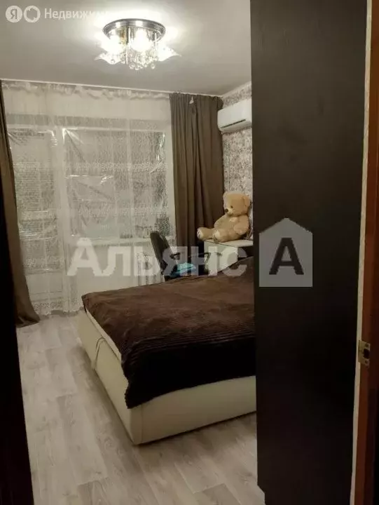 3-комнатная квартира: Волгодонск, улица Черникова, 31 (67 м) - Фото 1