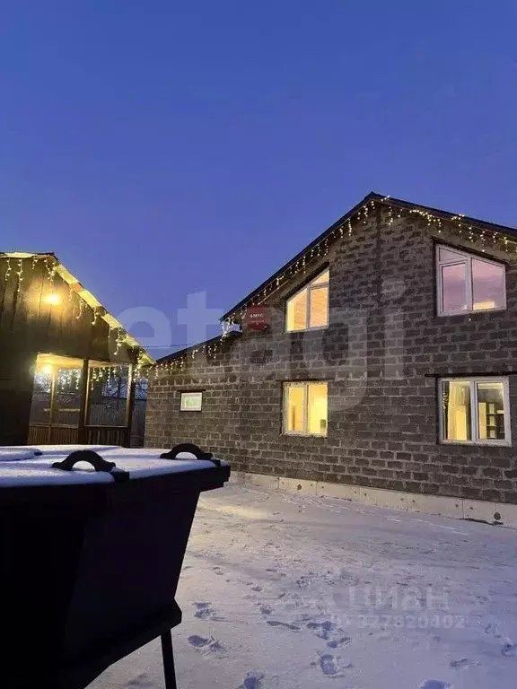 Дом в Красноярский край, Красноярск городской округ, пос. Солонцы пер. ... - Фото 1