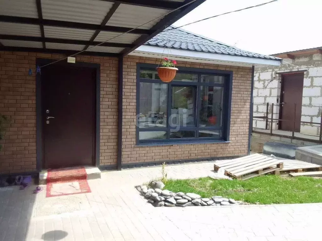 Дом в Белгородская область, Старый Оскол ул. Деревянова, 33 (70 м) - Фото 0