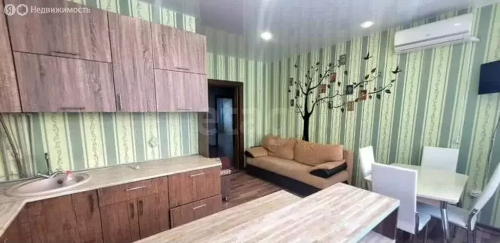 2-комнатная квартира: посёлок городского типа Яблоновский, Солнечная ... - Фото 1