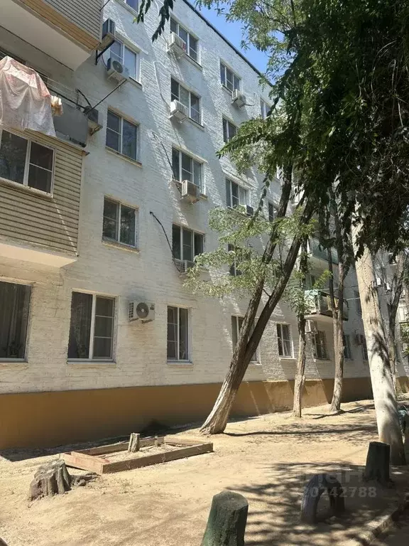 Комната Астраханская область, Астрахань ул. Димитрова, 11 (30.0 м) - Фото 0