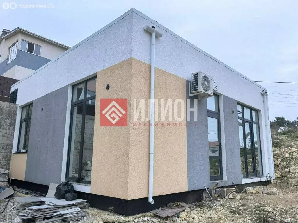 Дом в Севастополь, улица Генерала Мельника, 84 (58 м) - Фото 1