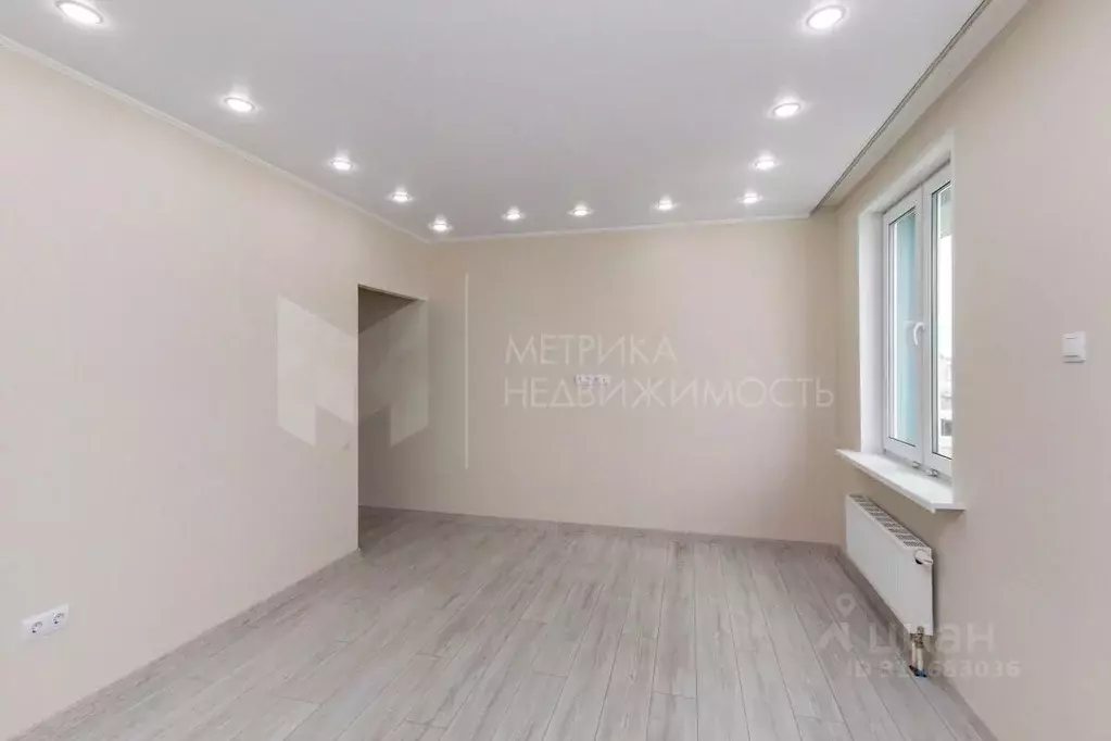 2-к кв. Тюменская область, Тюмень ул. Героев Космоса, 21 (53.3 м) - Фото 0