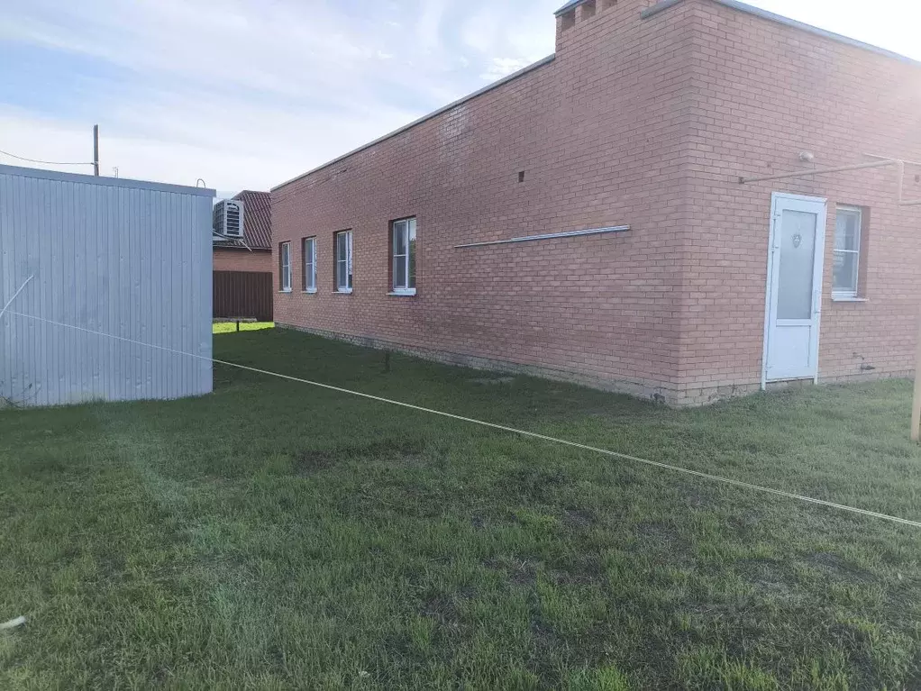 Дом в Ростовская область, Азовский район, Кагальницкое с/пос, с. ... - Фото 1