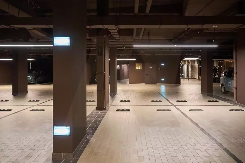 Гараж в Москва Летниковская ул., 11к1 (15 м) - Фото 1