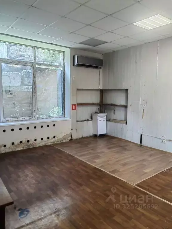 Производственное помещение в Краснодарский край, Новороссийск ул. ... - Фото 2