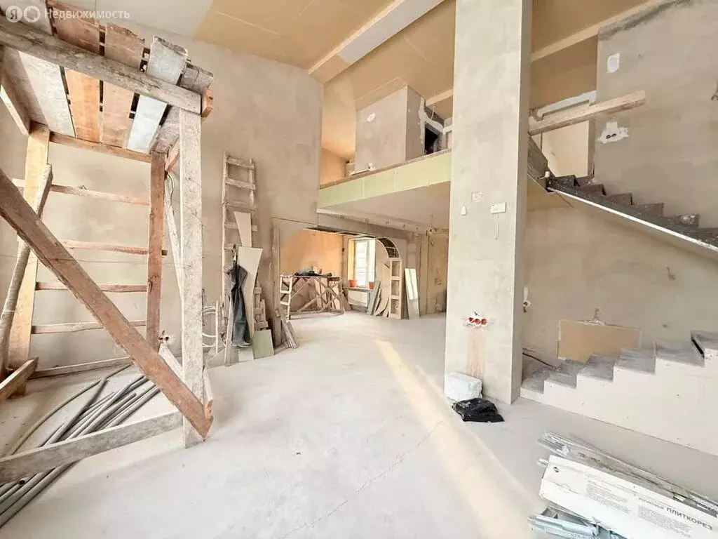 Дом в село Ямное, Молодёжная улица (320 м) - Фото 1