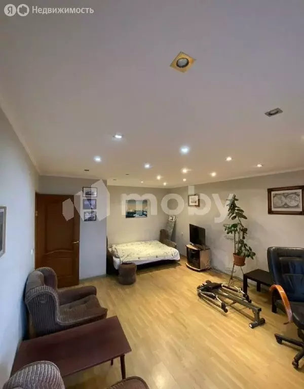 1-комнатная квартира: Калининград, Батальная улица, 1 (47.7 м) - Фото 2