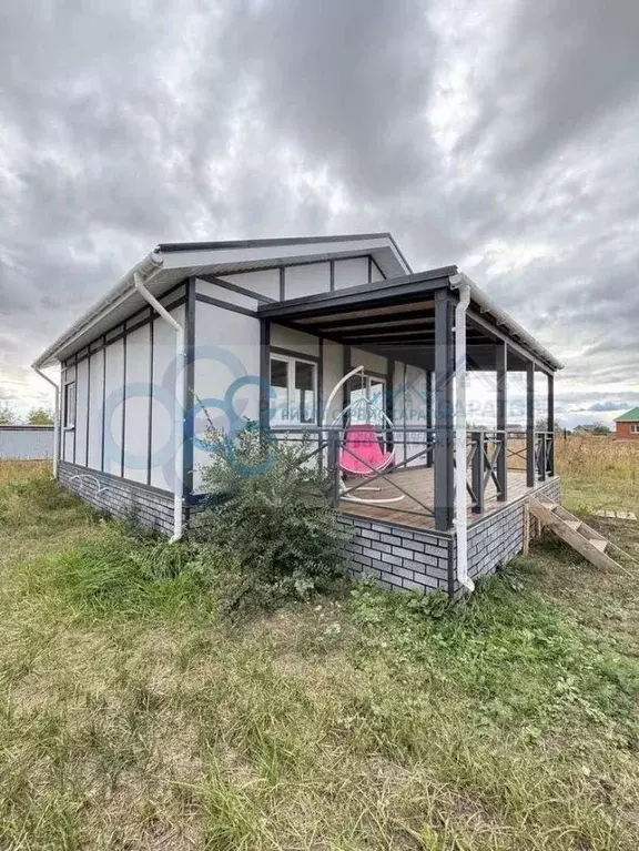 Дом в Саратовская область, Энгельсский район, Красноярское ... - Фото 1