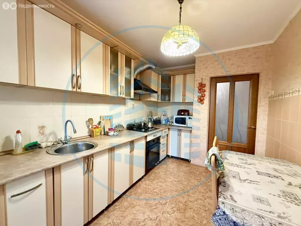 3-комнатная квартира: Ессентуки, улица Урицкого, 8 (71.4 м) - Фото 1