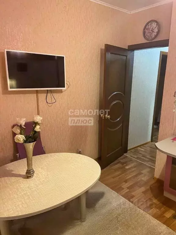 2-к кв. Курская область, Курск просп. Вячеслава Клыкова, 52 (54.6 м) - Фото 0