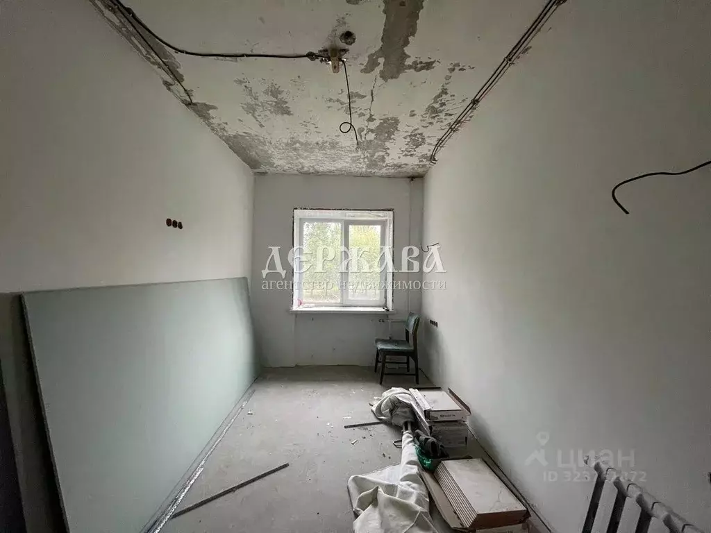 2-к кв. Белгородская область, Старый Оскол Горняк мкр, 25 (43.6 м) - Фото 1