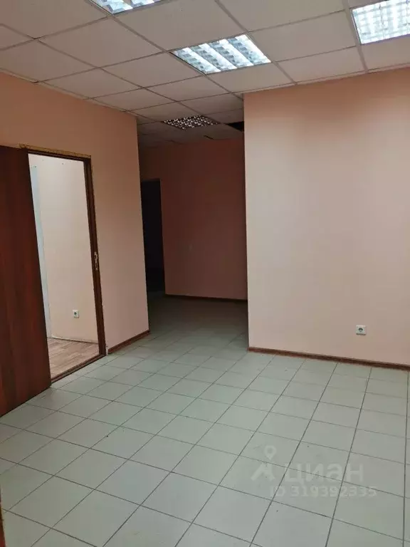 Помещение свободного назначения в Новосибирская область, Обь ул. ... - Фото 0