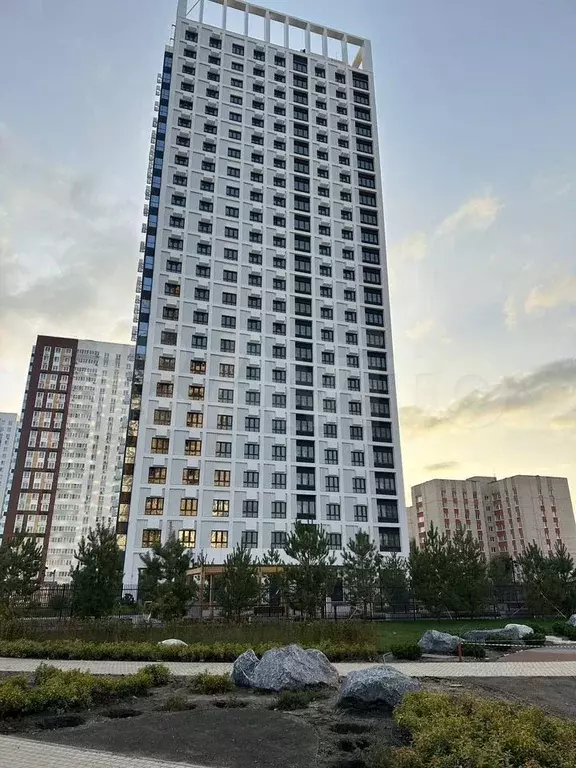 2-к. квартира, 60 м, 9/24 эт. - Фото 0
