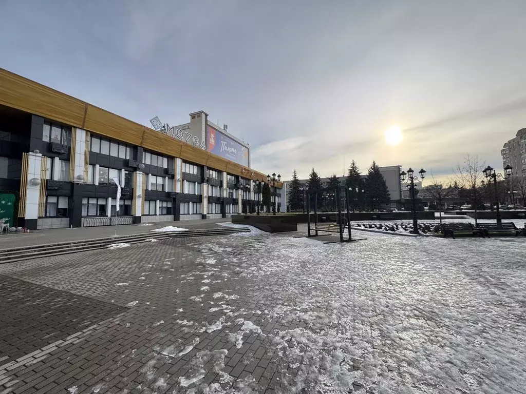 Офис в Кабардино-Балкария, Нальчик просп. Кулиева (120 м) - Фото 2