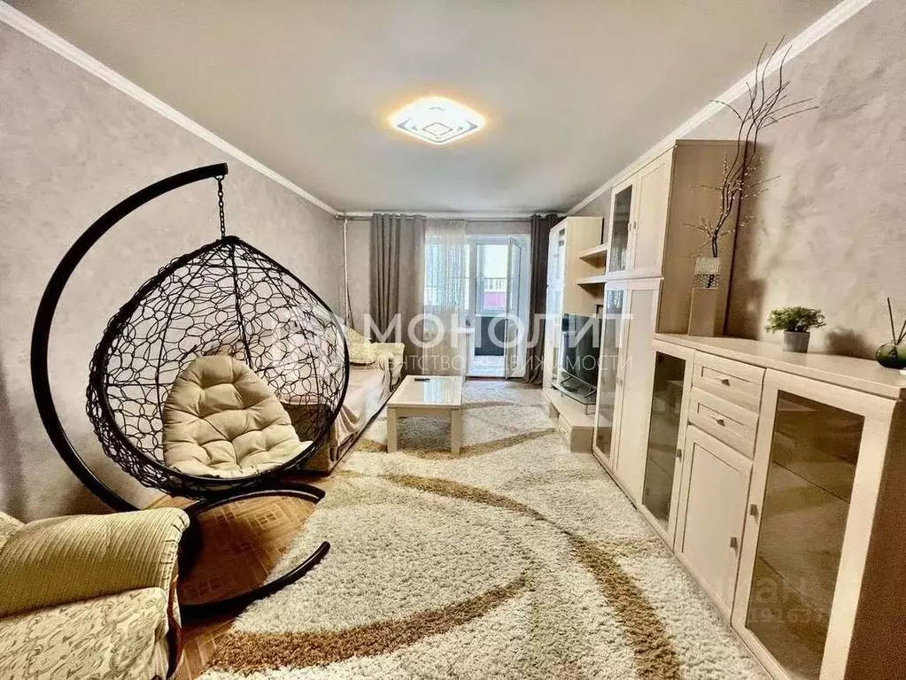 3-к кв. Белгородская область, Старый Оскол ул. 8 Марта, 42 (70.0 м) - Фото 2