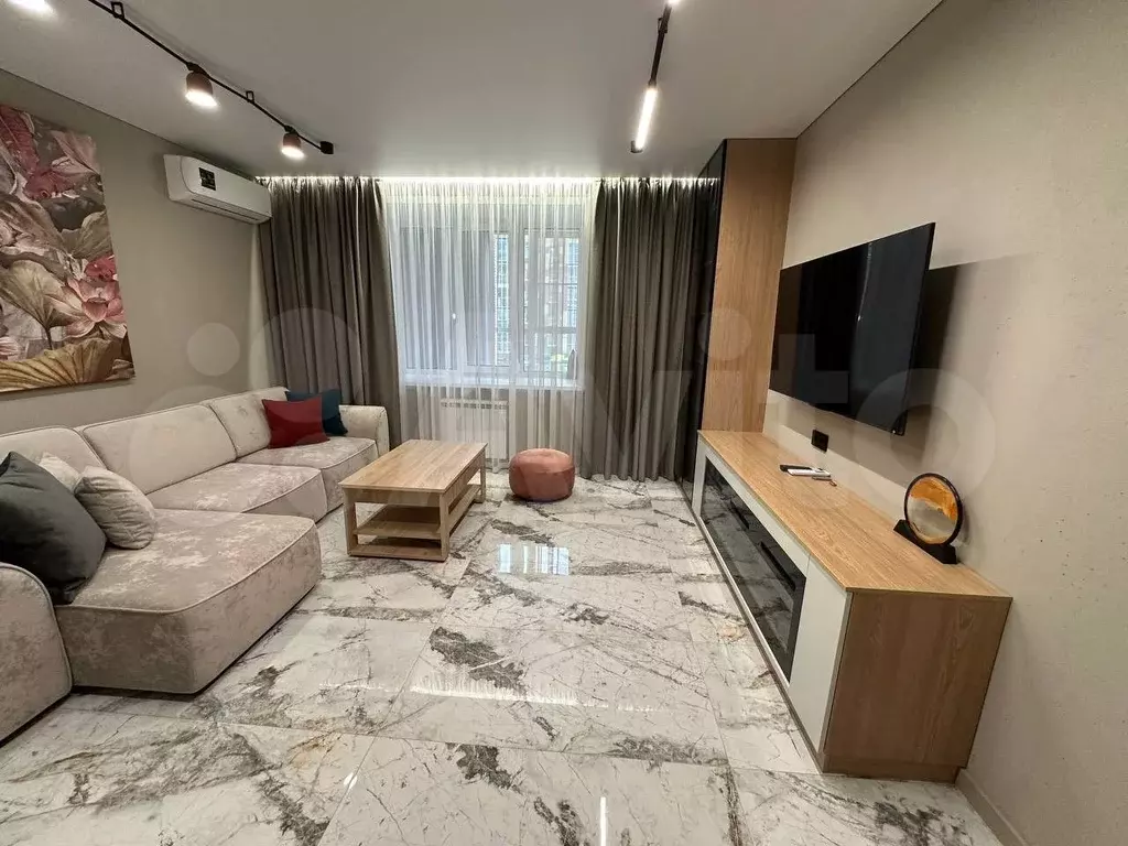 2-к. квартира, 70 м, 2/9 эт. - Фото 0