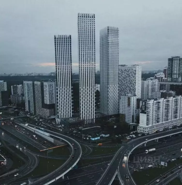 4-к кв. Москва ул. Народного Ополчения, 15К2 (105.1 м) - Фото 0