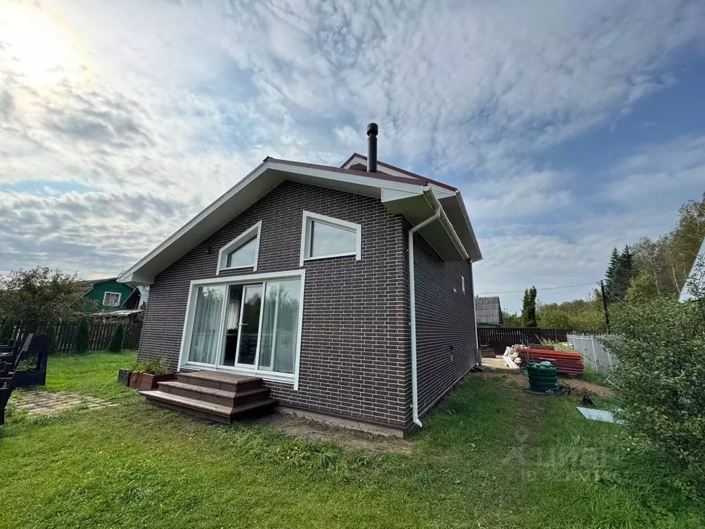 Дом в Ленинградская область, Кировское городское поселение, ... - Фото 1