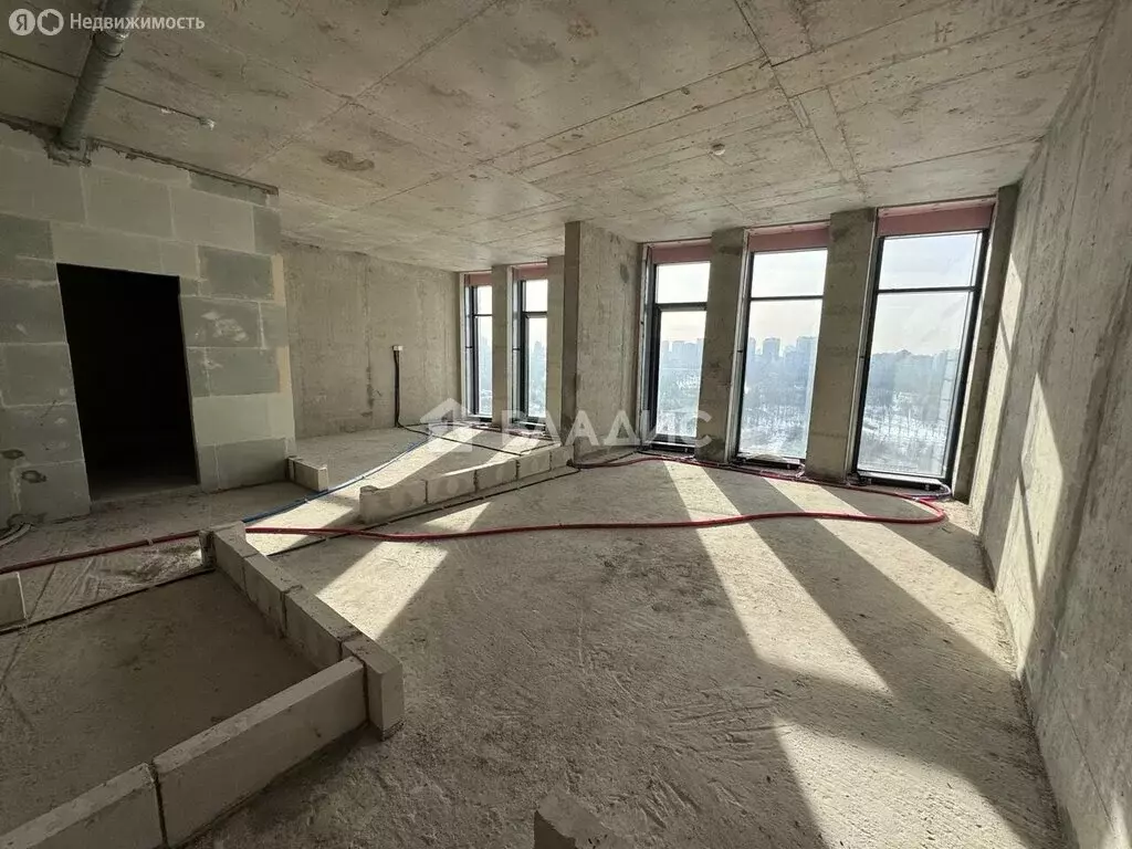 1-комнатная квартира: Москва, улица Светланова, 11к2 (59.2 м) - Фото 1