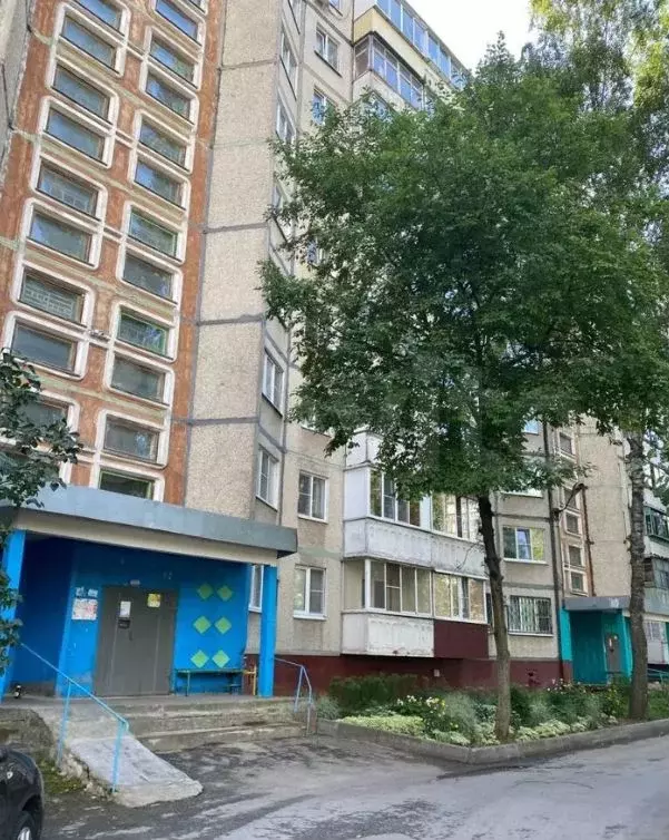 4-к. квартира, 81 м, 1/4 эт. - Фото 1