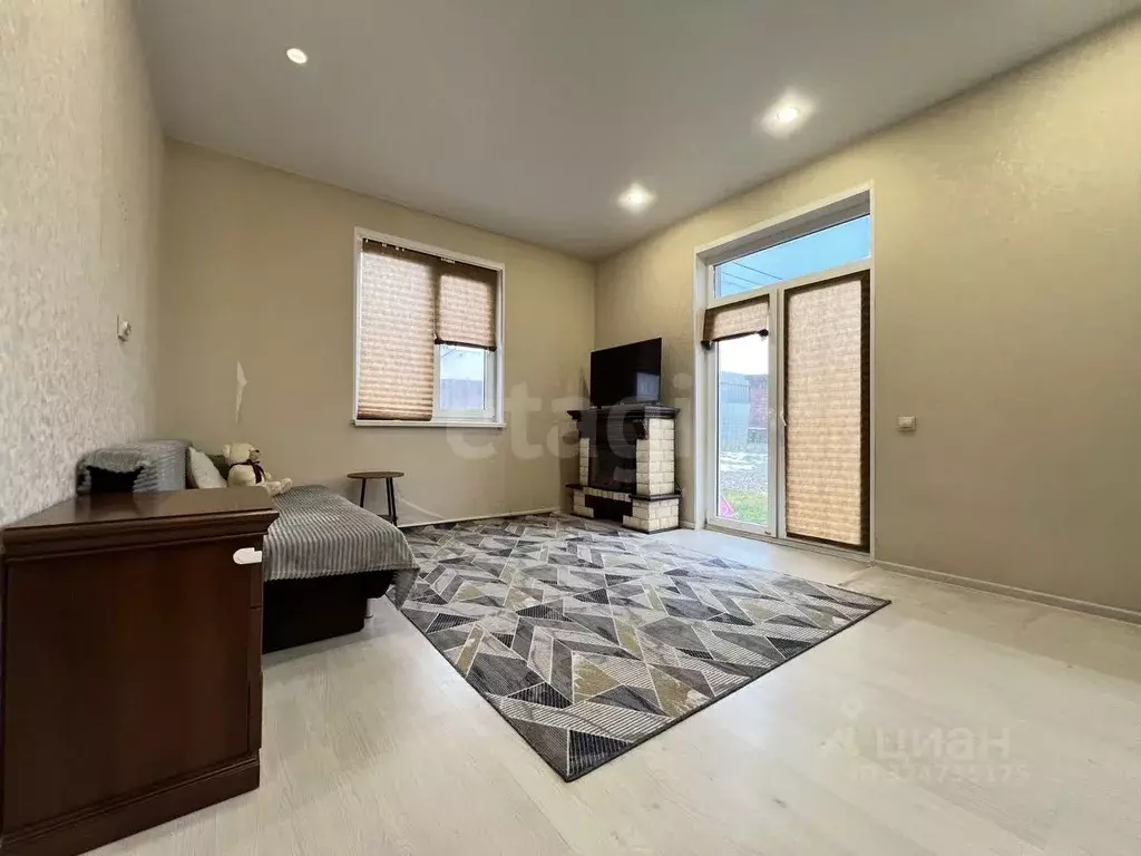 Дом в Калининградская область, Гурьевский муниципальный округ, пос. ... - Фото 1