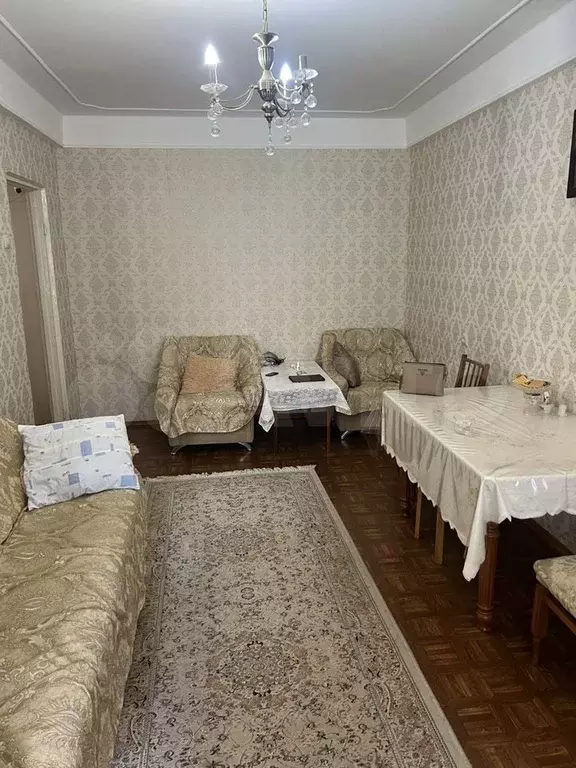 1-к. квартира, 40 м, 4/9 эт. - Фото 1