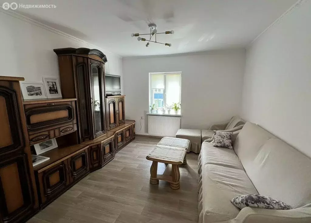 2-комнатная квартира: Калининград, Беговая улица, 22 (45 м) - Фото 2