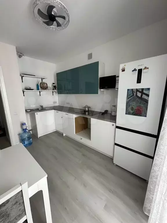 2-к. квартира, 55 м, 9/9 эт. - Фото 0