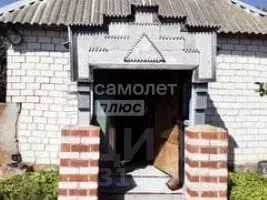 Дом в Курская область, Конышевский район, Наумовский сельсовет, д. ... - Фото 1