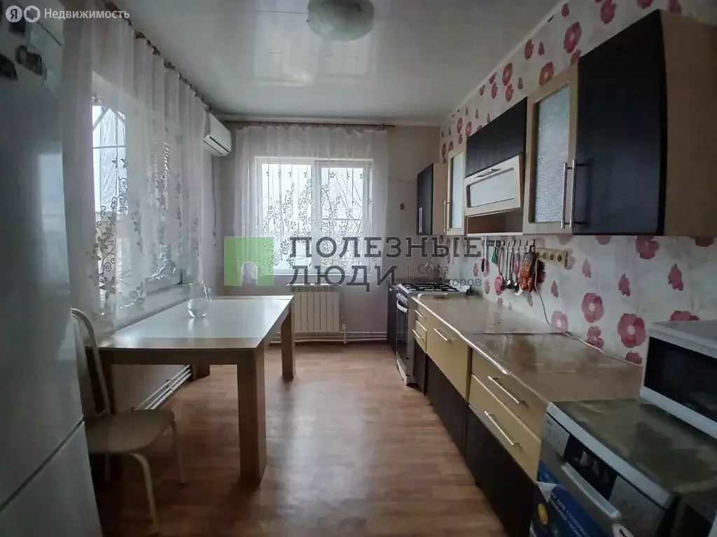 Дом в Наримановский район, село Николаевка (62 м) - Фото 1
