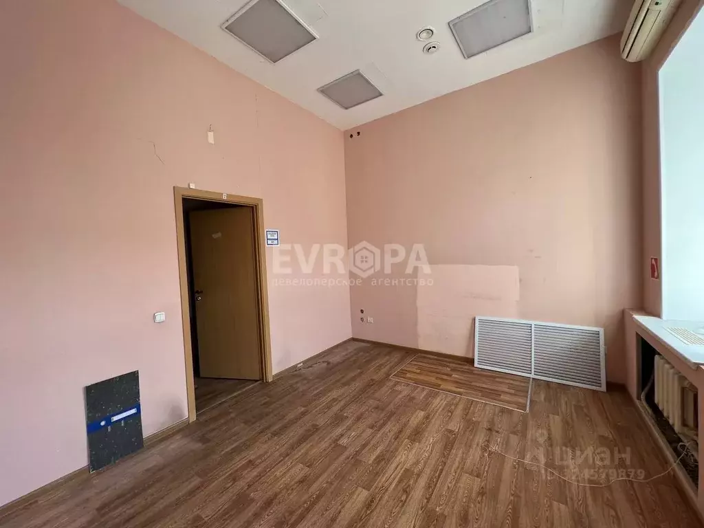Офис в Ульяновская область, Ульяновск ул. Радищева, 8 (25 м) - Фото 2