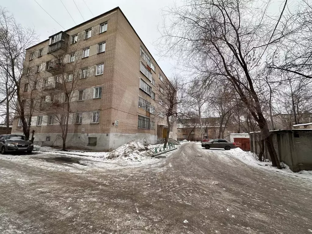 Комната 21 м в 3-к., 5/5 эт. - Фото 1