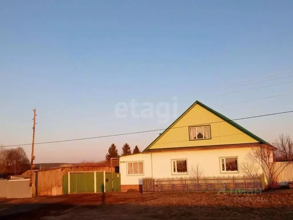 Дом в Курганская область, Шатровский муниципальный округ, д. Ганичева ... - Фото 1
