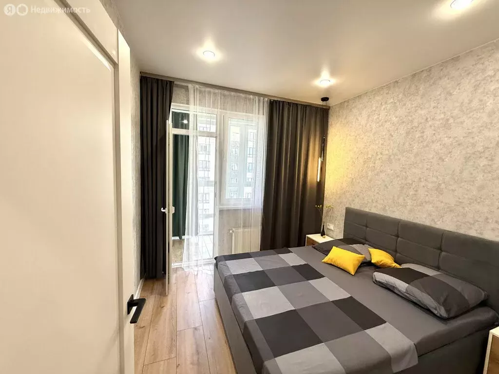 2-комнатная квартира: Мирное, улица Крымской Весны, 13к2 (41 м) - Фото 0