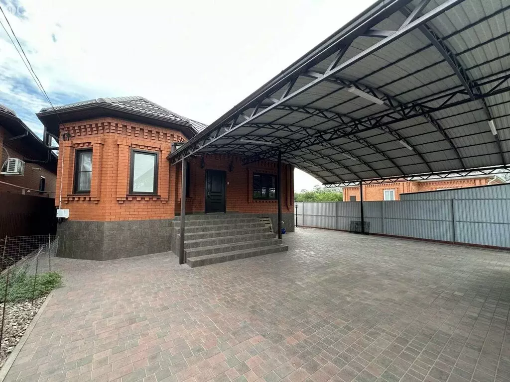 Дом в посёлок Заветный, Лазурная улица, 59 (160 м) - Фото 0