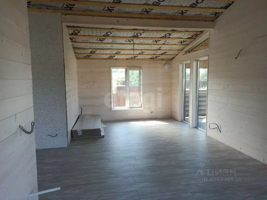 Дом в Калужская область, Калуга городской округ, д. Тинино Альпийский ... - Фото 1