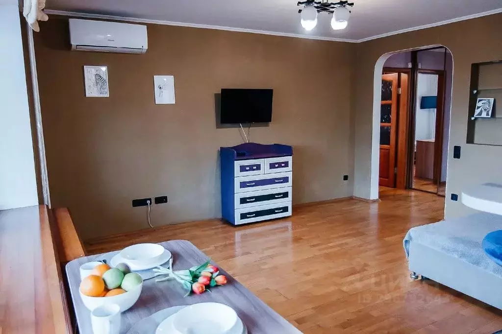 2-к кв. Тюменская область, Тюмень Промышленная ул., 16 (60.0 м) - Фото 0
