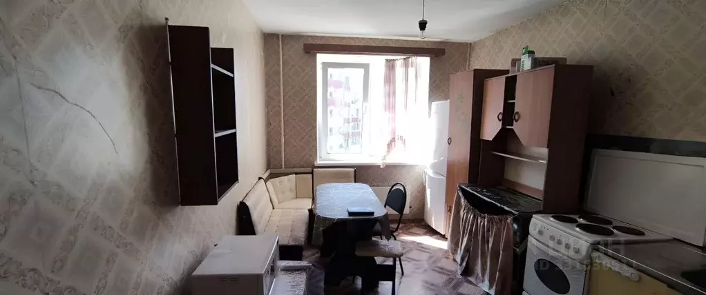 2-к кв. Московская область, Лобня Окружная ул., 1 (56.0 м) - Фото 1
