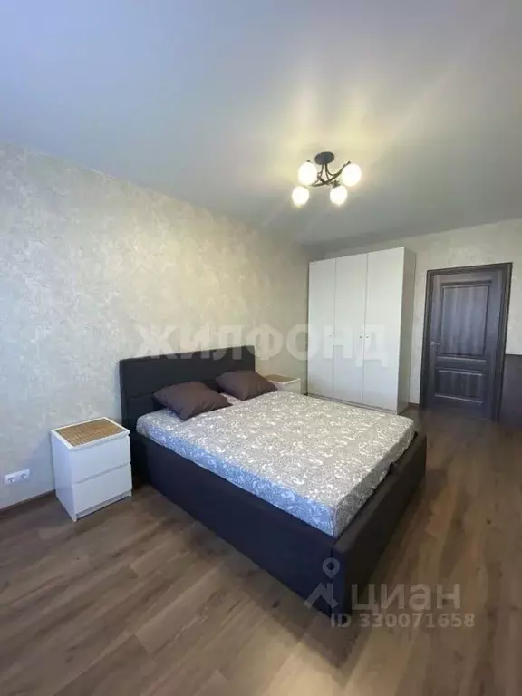 3-к кв. Новосибирская область, Новосибирск ул. Красина, 60А (80.0 м) - Фото 1
