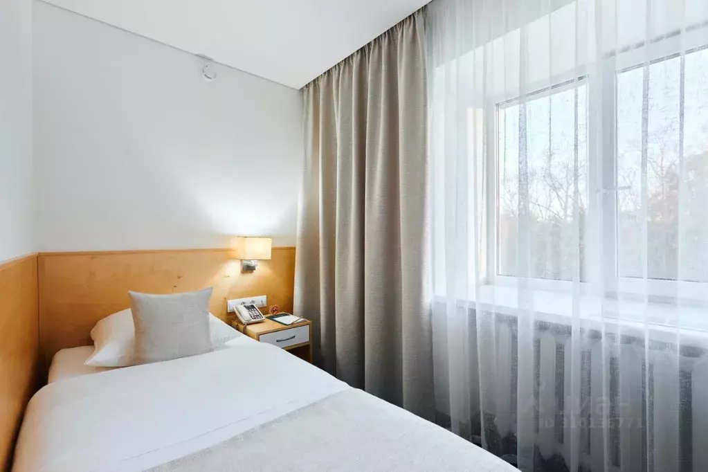 Комната Тюменская область, Тюмень ул. Республики, 159 (12.0 м) - Фото 1