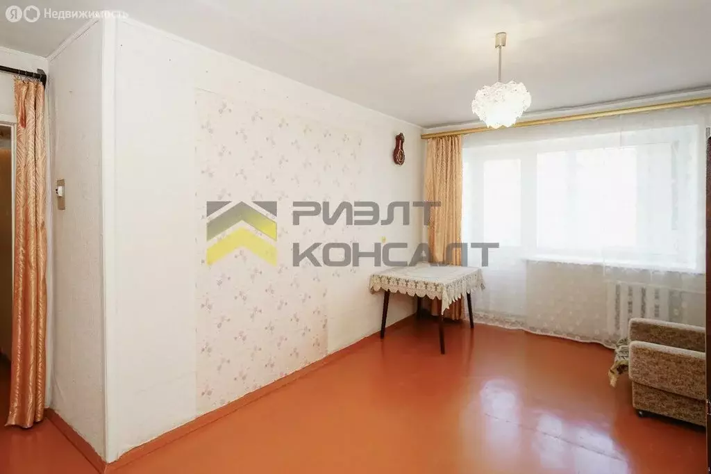 3-комнатная квартира: Омск, улица Серова, 8Г (59.2 м) - Фото 1