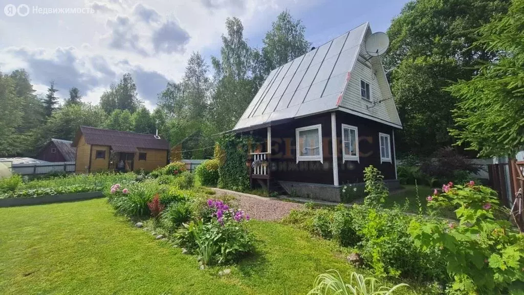 Дом в Выборгский район, Рощинское городское поселение, посёлок при ... - Фото 0
