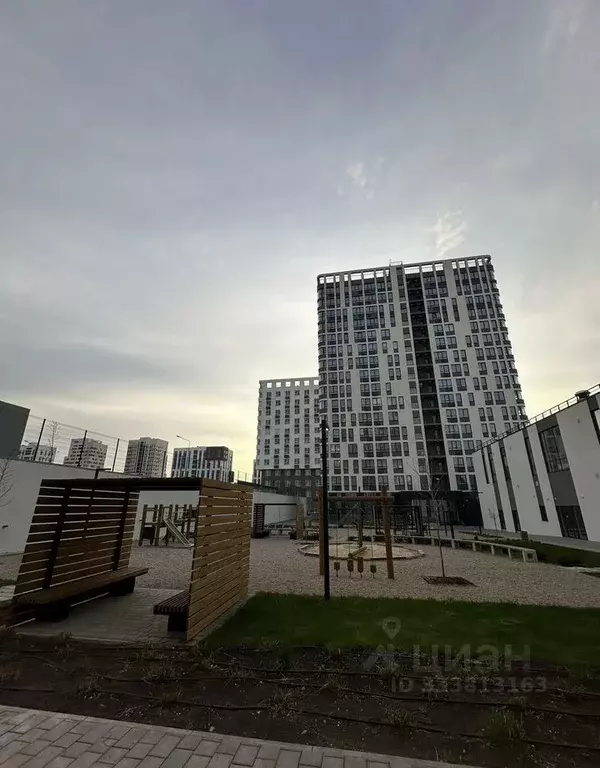 2-к кв. Крым, Симферополь просп. Александра Суворова, 99 (55.0 м) - Фото 1
