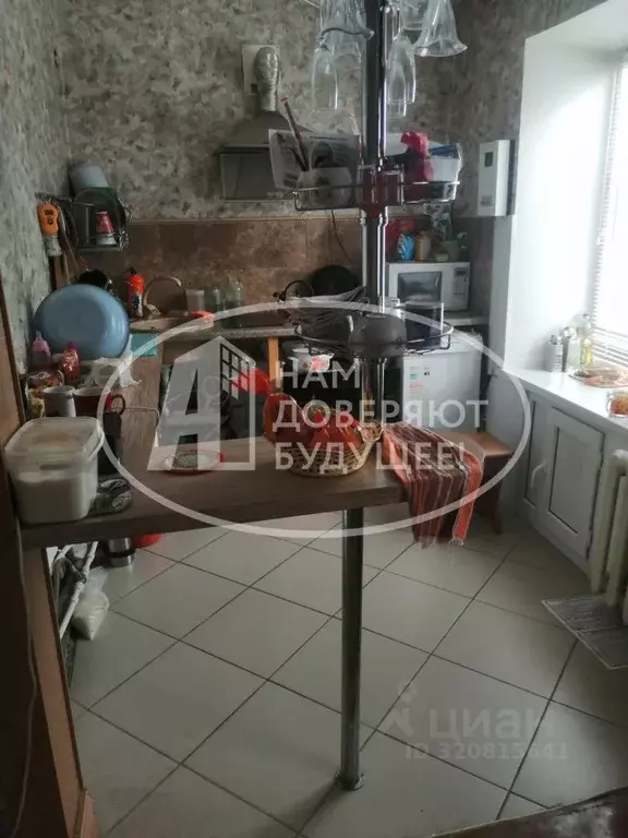 3-к кв. Пермский край, Горнозаводск Горнозаводский район, Дружба мкр, ... - Фото 2