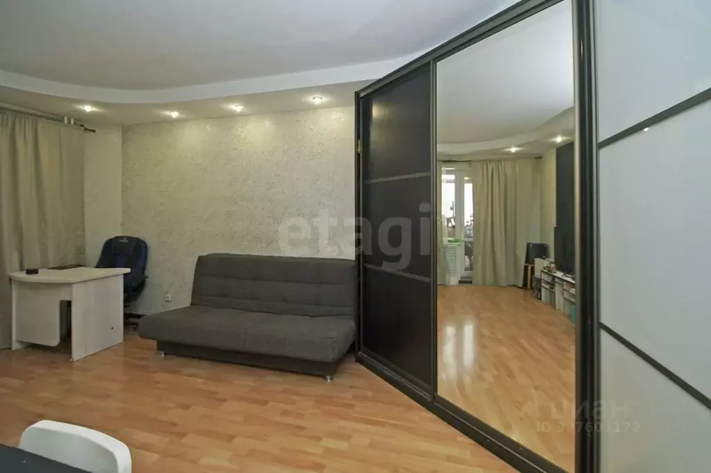 2-к кв. Омская область, Омск ул. 20 лет РККА, 10 (53.1 м) - Фото 1