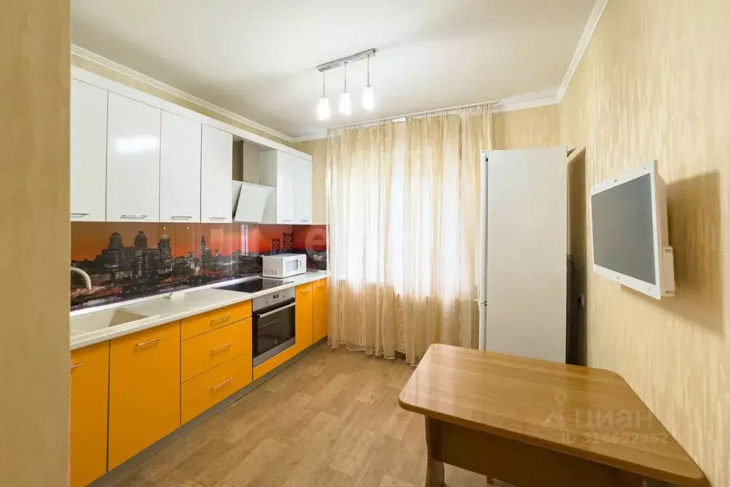 2-к кв. Ульяновская область, Ульяновск Самарская ул., 21 (53.1 м) - Фото 1