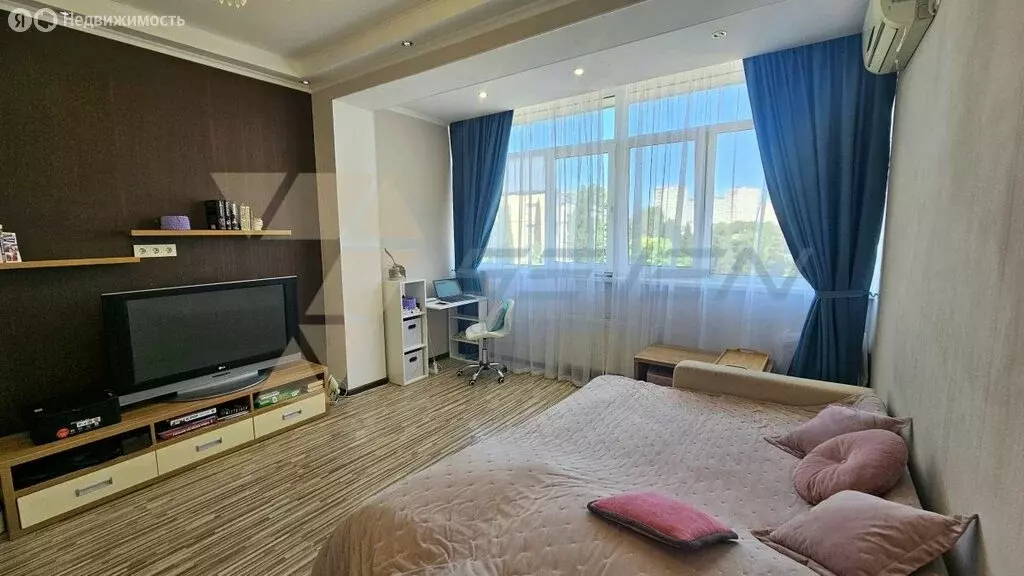 2-комнатная квартира: Севастополь, улица Адмирала Фадеева, 21Д (52 м) - Фото 1